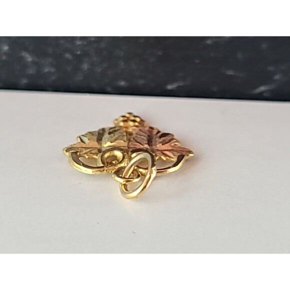 10K Two-Toned Gold-Leaf Heart Pendant Vintage - Picture 4 of 10